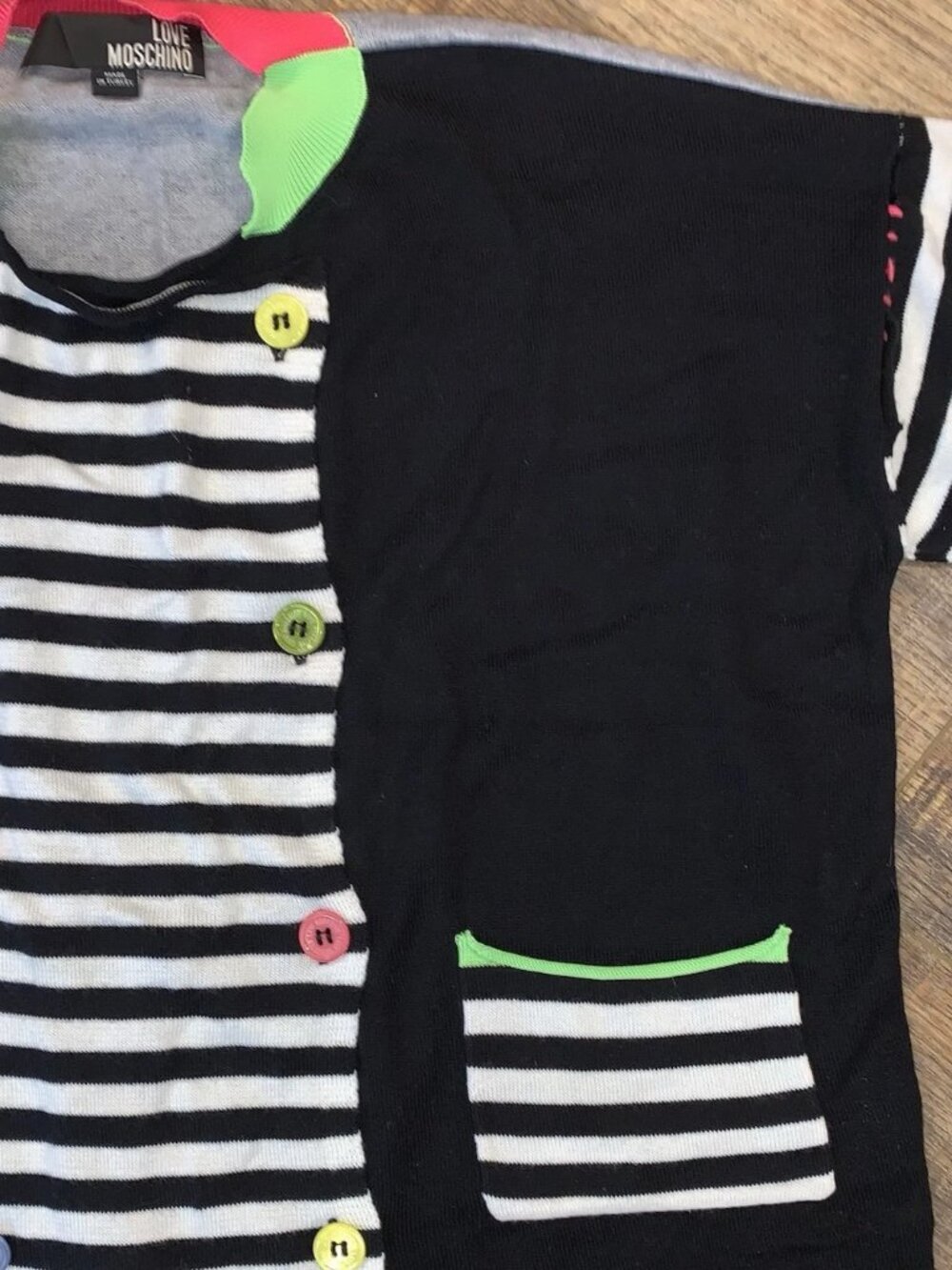 LOVE MOSCHINO Punk Love SAVE THE QUEEN Patch CROP TOP Neon B&W Striped Sweater L - Picture 3 of 5